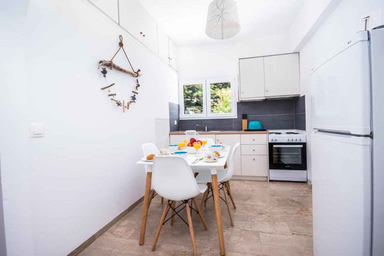 Irini Apartments And Studios Agios Gordios  Dış mekan fotoğraf