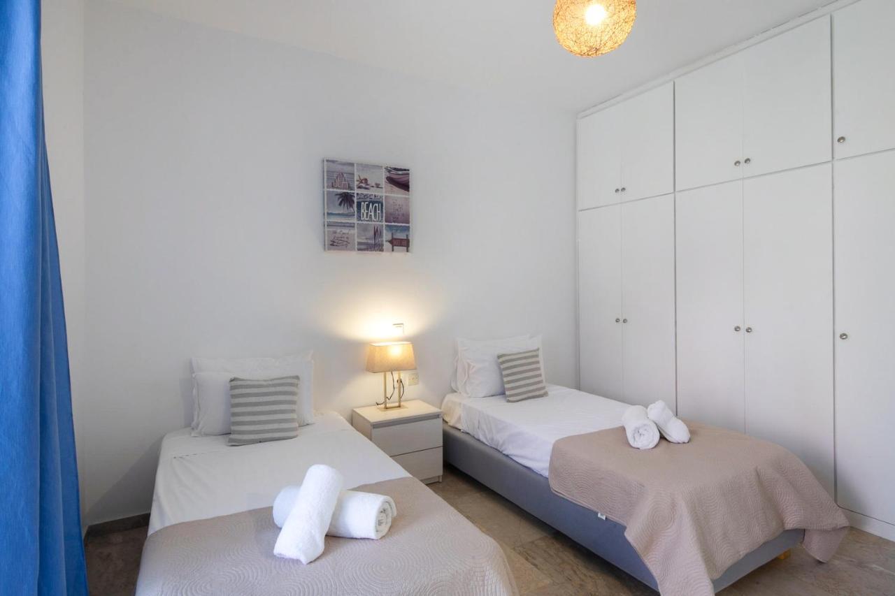 Irini Apartments And Studios Agios Gordios  Dış mekan fotoğraf